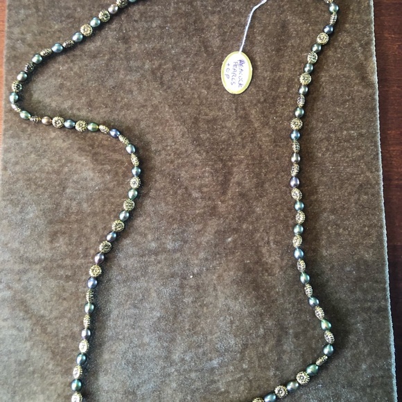 Peacock Iridescent pearl vintage new 33.5” necklace - Picture 2 of 5